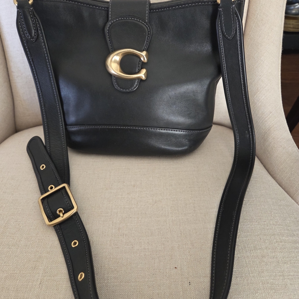 Coach Black Leather Shoulder Bag with Gold and Tan Accents - Picture 10 of 16